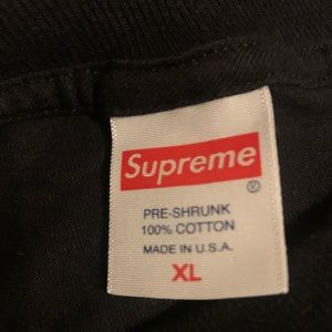 Supreme tee short sleeve size XL a little to snug for my liking wore twice